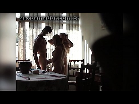 ❤️ Rakan seks menjemput seorang lelaki gergasi dan bertiga bersamanya ❤️ Video persetan di lucah ms.ixiporn-com.ru ❌❤