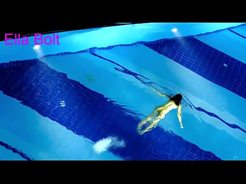 ❤️ Saya tidak boleh berhenti menonton, berambut perang muda ditangkap berenang bogel di kolam peranginan ELLA BOLT ❤️ Video persetan di lucah ms.ixiporn-com.ru ❌❤