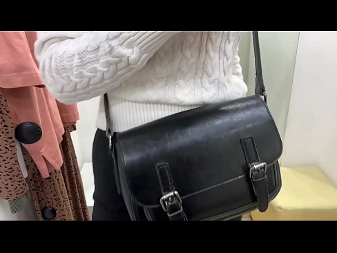 ❤️ Melancap awam perempuan jalang FeralBerry dengan dildo di dalam bilik pemasangan ❤️ Video persetan di lucah ms.ixiporn-com.ru ❌❤