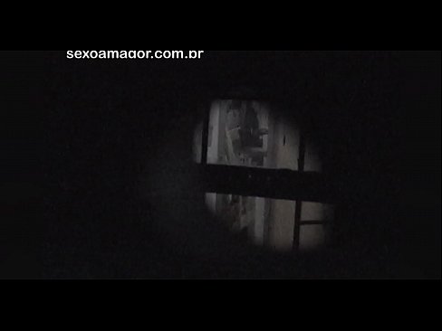 ❤️ Blondie dirakam video secara rahsia oleh intip kawasan kejiranan yang tersembunyi di sebalik batu bata kosong ❤️ Video persetan di lucah ms.ixiporn-com.ru ❌❤