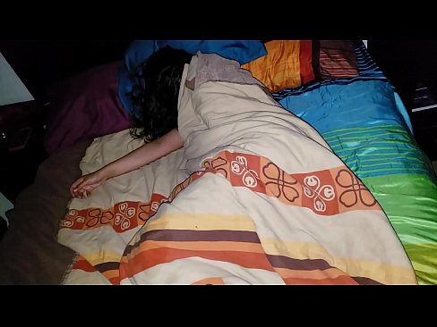 ❤️ Anak tiri memarahi ibu tirinya semasa dia tidur. ❤️ Video persetan di lucah ms.ixiporn-com.ru ❌❤